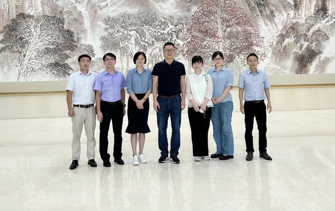 惠州市乡村医生培训教学团队一行到广东省同心圆慈善基金会交流